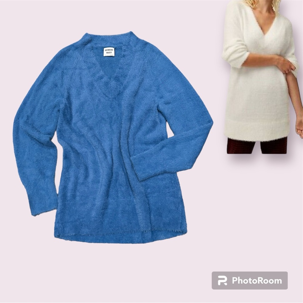 Aritzia Sunday’s Best v-neck oversized sweater size Medium